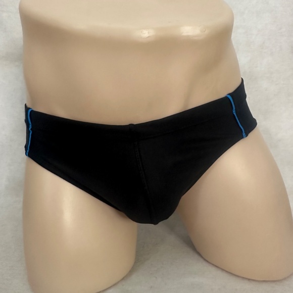 Tulio Swimsuit Small 30-36" waist Gently worn Mad in Brazil 85% polyamide - Picture 4 of 5